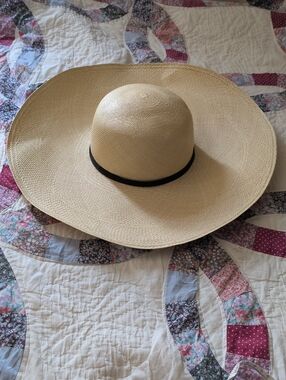 Cuyana Oversize Beach Hat 58